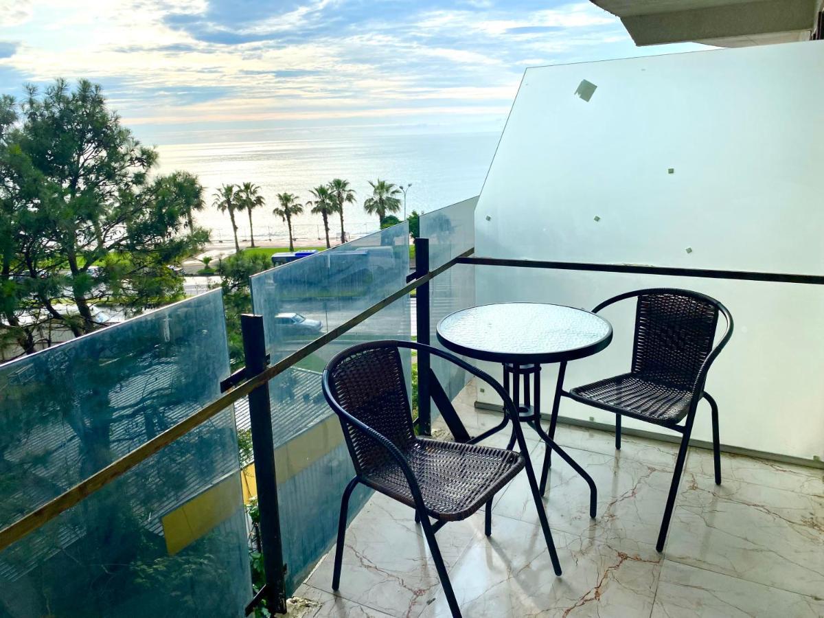 Lavanda Apartment Batumi Bagian luar foto