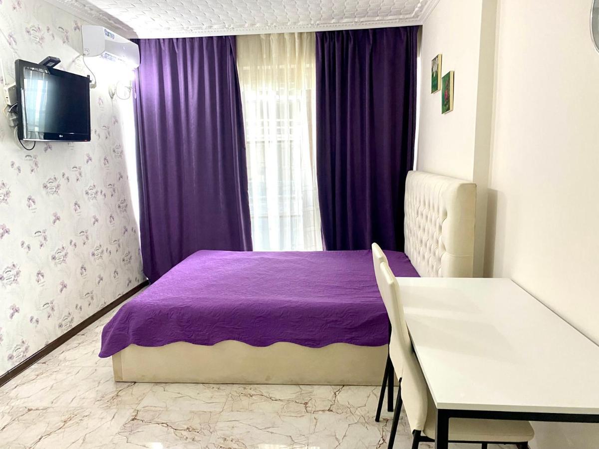 Lavanda Apartment Batumi Bagian luar foto