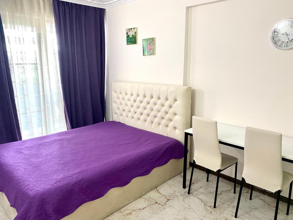 Lavanda Apartment Batumi Bagian luar foto